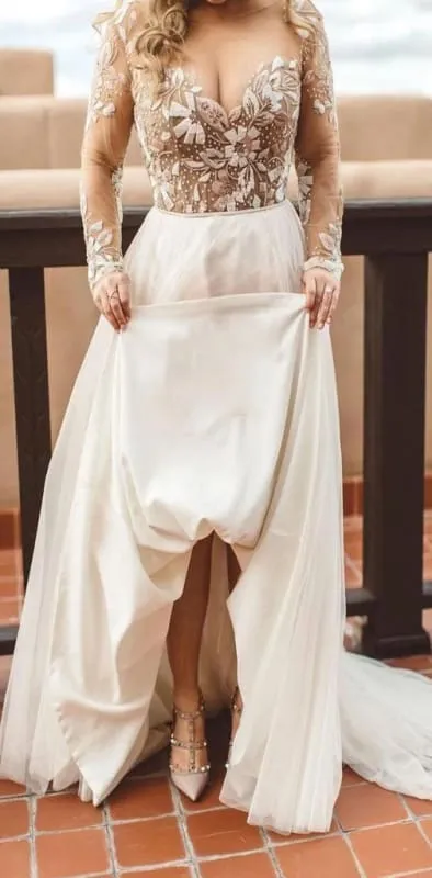 Charming Newest Beading Gorgeous Long Sleeves Unique Tulle Wedding Dress