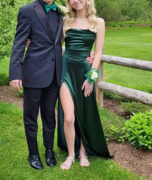 Green Straps Velvet Long Party Dress with Slit Charming Evening Dress Formal Dress Wholesale