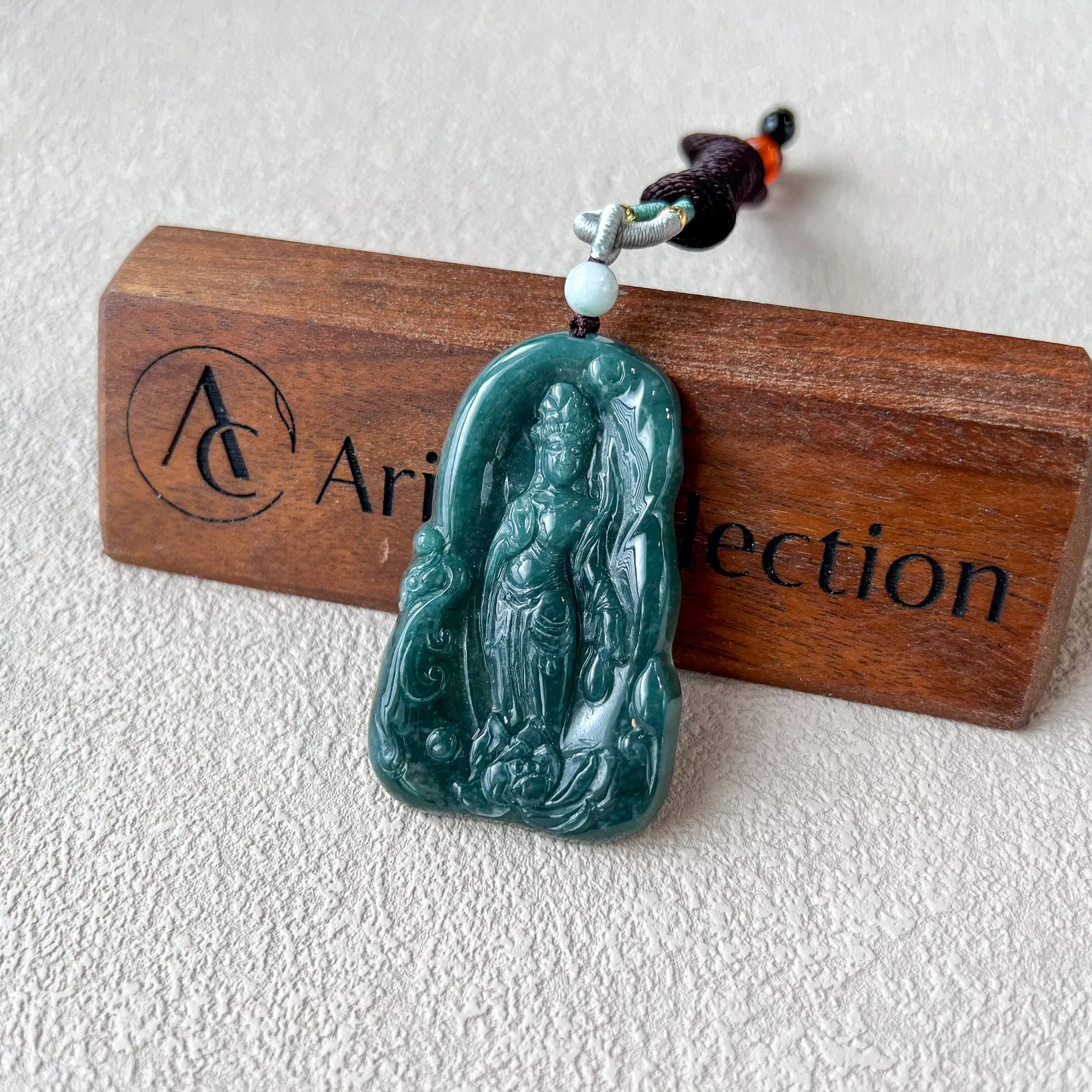 Jadeite Jade Standing Guan Yin Avalokiteshvara Carved Pendant Necklace, Quan Am, HC-0223-0005367