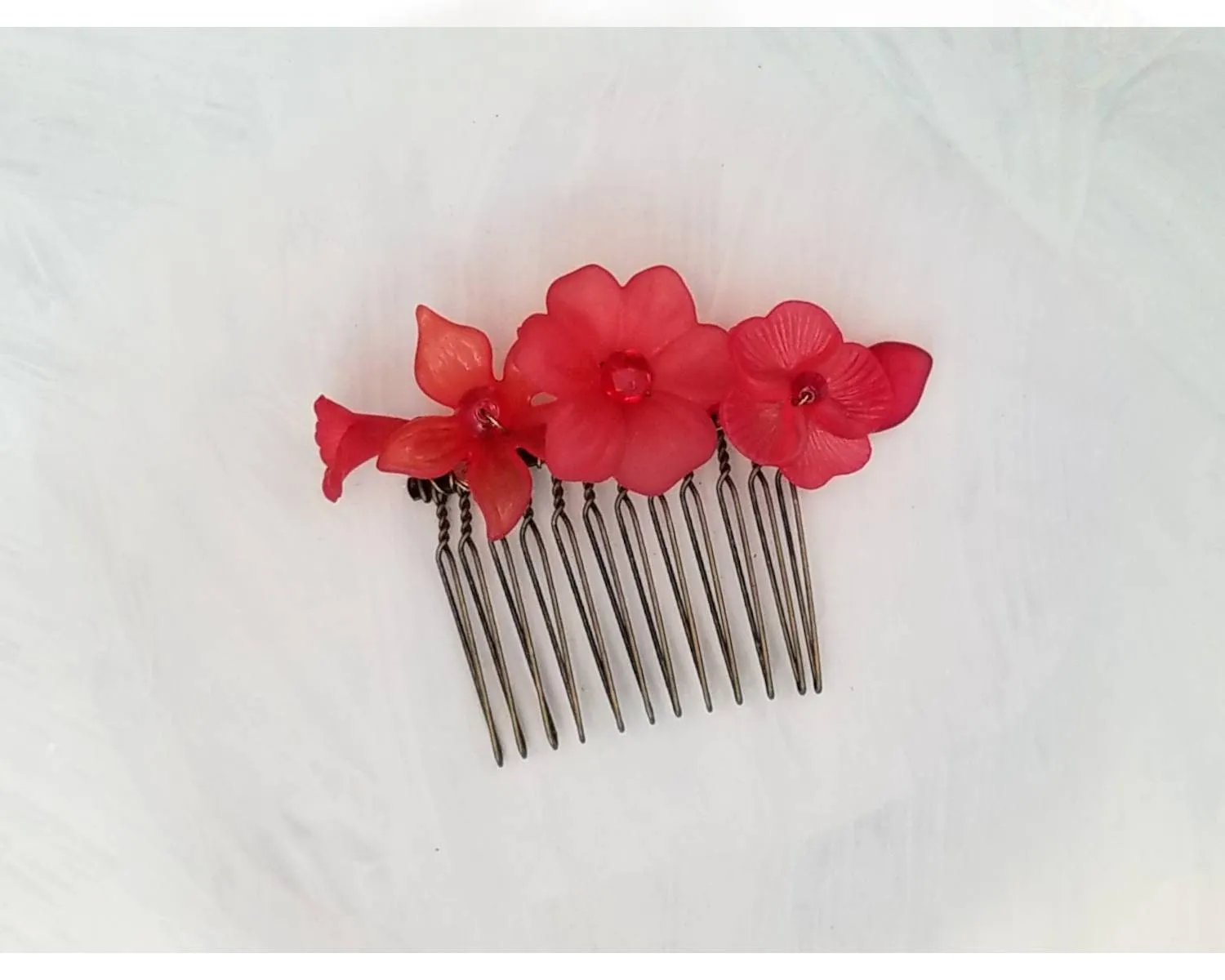 Wire Wrapped Lucite Flower Comb in Red, Bridesmaid, Wedding, Floral, Garden, Party, Boho, Bohemian, Choice of Colors and Metals